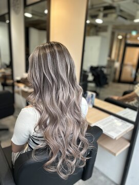 ラフ 難波店(LAFF) #黒髪#ボブルフ#ネビージュ#小顔#ワンレン