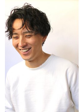 ナループロアツム(Nalu pu loa Tsum) センターパート/ナチュラル/パーマ