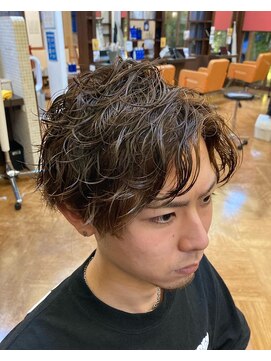 ウエスト(WEST) 波巻きパーマ