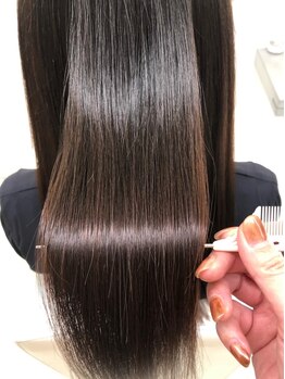 エミュ(emu)の写真/【髪質改善☆】ダメージを受けた敏感な髪に潤いを与え、毛先まで指通り滑らかな柔らかい髪へ導く…＊