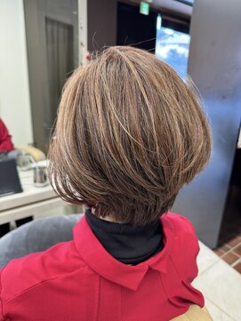 メイキンフィックス(makin Fix) 脱白髪染め　ベージュ　くびれショート　白髪ぼかし