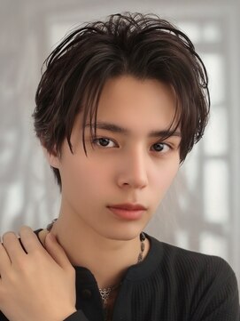 オーシャントーキョー 仙台(OCEAN TOKYO) センターパートビジネスショートツーブロック黒髪毛流れパーマ