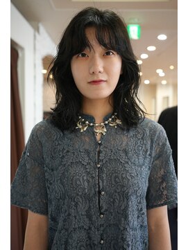 ノラキチジョウジ(NORA KICHIJOJI) ハイレイヤーカット外国人風パーマデジパーカーテンバング耳かけ