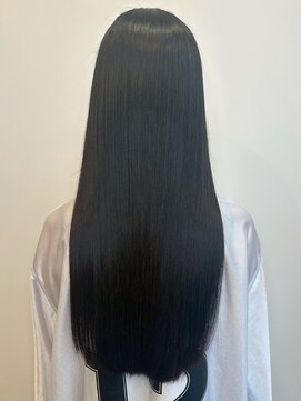 ベルフェミンキルン(Belle femin kilun) 艶髪 酸熱トリートメント 髪質改善 黒髪 ストレート 縮毛矯正