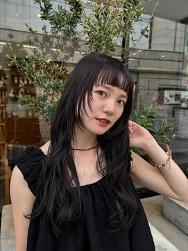 ブローチェアヴェダ 顔まわりレイヤー、レイヤーカット［郡山美容室、ロングヘア］