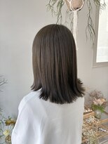 マロウイヴ(mallow eve)&nbsp;《花屋併設の美容院》オリーブベージュ