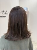 切りっぱなしミディアムオリーブグレージュ×小野ふゆり