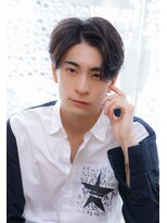 ミチオ ノザワ ヘアサロン ギンザ(Michio Nozawa HAIR SALON Ginza)&nbsp;ツーブロック/かき上げセンターパート/フェザーパーマ/黒髪3