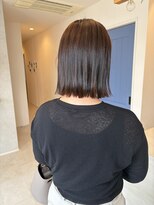 フィーラ(Feela) 切りっぱなしボブ