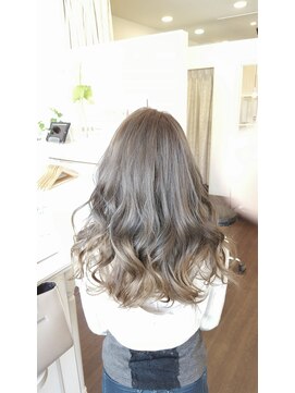 ヘアーデザインエスケープラス(HairDesign SK Plus) グレージュグラデーション