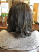 柔らかいカールが◎ゆるふわミディ