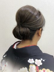 着物の着付けとかっちりヘアーセット