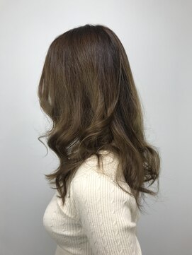 シャポン 外国人風グレージュ