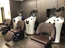 カラーズ(Colors)の雰囲気(オートシャンプー機3台☆水圧調整可能・スッキリ洗えます!)