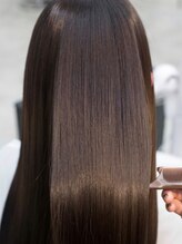 セル(CELL) 髪質改善オリジナルトリートメント　ストレートロングヘア