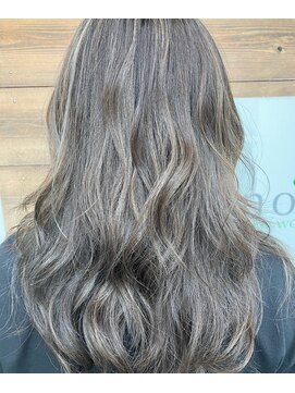 ヘアーワークスタジオ ノイズ(noize) ハイライトカラー#ケアブリーチ#白髪ぼかし