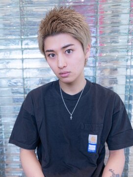 メゾンバイハバナ(maison by HAVANA) 束感ショートツーブロックマッシュハイライトスパイキーショート