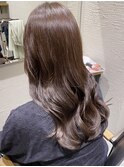 いつもの寒色系をちょっぴり甘く。ラベンダーグレージュ