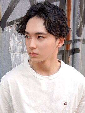 ブゾン(buZon) 【buZon ブゾン】波巻きマッシュパーマ×アッシュブラック