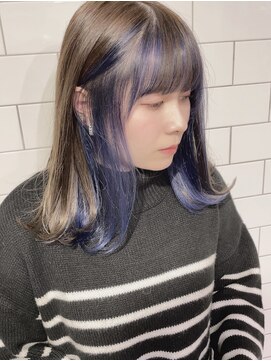 シー(shii..) 《shii../大黒》＃インナーカラー＃ブルーバイオレット