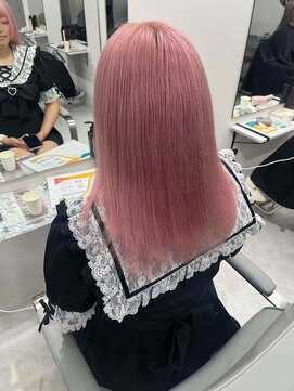 ワンズクロエ 原宿店(ONE's Chloe) くびれヘアアプリコットオレンジハイライトカラーブルーカラー