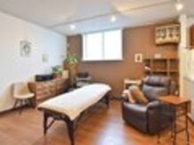 ヘッドスパ、リフレクソロジー、エイジングケアも是非