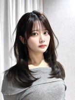 コハク(kohak)&nbsp;薄め前髪顔まわりレイヤーカットシースルー前髪ハッシュカット