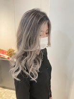 ワールドオーダー 天王寺店(WORLD ORDER)&nbsp;白髪ぼかしショート 354