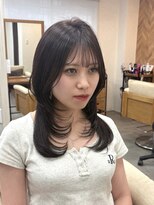 リングバイモアムー(Ring by Moremuu)&nbsp;レイヤーカット　［yui］