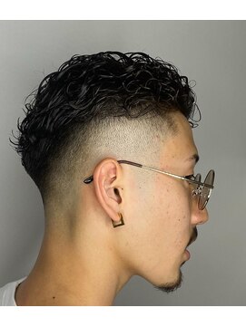 ヒロギンザバーバーショップ 新宿店(HIRO GINZA BARBER SHOP) パーマ＆スキンフェード