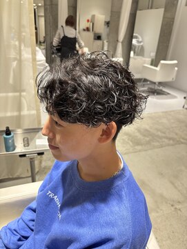 ミリ(milli Produce by ITAKURA) スパイラルパーマ