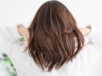 ヘア アンド リラクゼーション ルアナ(Hair&relaxation luana)の写真/ダメージレスに拘った髪に優しい薬剤で、艶やかな質感を実現☆大人女性のお悩みを解消し、理想の色味に♪