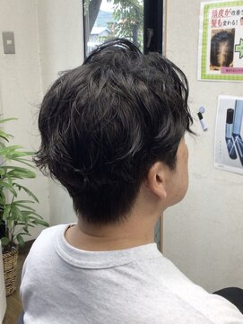 ヤクリ(YAKURI) メンズパーマ