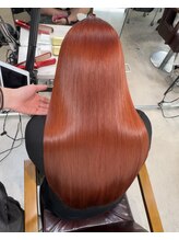 《おうちケアまでしっかりサポート》パーソナルな髪質に合わせたケアで色持ちと手触りをサポート。[原宿]