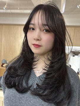 フルリール(fleurir) レイヤーカット/ハッシュカット/グレージュ/バタフライレイヤー