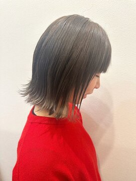 美容室ヒラトヤ 都南店 スモーキーカラー軽めミディアム☆丸み外ハネ似あわせカット