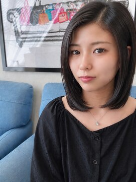 ナナイロ(NANAIRO) 切りっぱなし黒髪ボブ