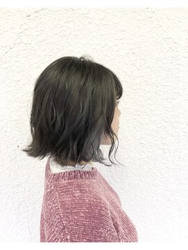 オリ(‘Oli) ダークアッシュ☆インナーカラー