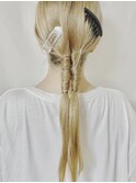 Blonde hair arrange