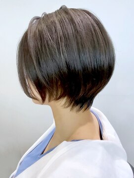 アイティーバイアルバム 八王子店(IT by ALBUM) ミニショート_くびれヘアビタミンカラーメルティカラー_ba337041