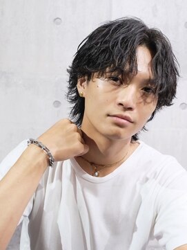ビカムメンズヘアー 栄店(become men's hair) 波巻きコンマバングウルフ