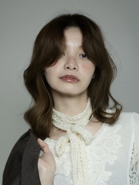 ビュートリアム 福岡(BEAUTRIUM) 髪を柔らかく魅せるオリーブブラウンの上品カラー白髪ぼかし対応