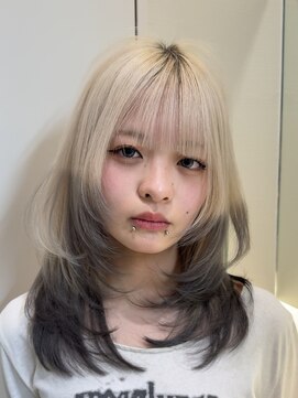 ロンド レア 天神大名店(Lond Le’a) イヤリングカラー/外ハネボブ /ワイドバング/レイヤーボブ