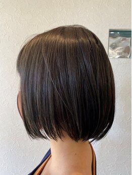 髪質やクセを見極め、あなたに似合うスタイルをご提案！自宅でもサロン帰りの仕上がりを再現できます♪