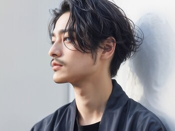 ユニ(Uni)の写真/【HOT PEPPER Beauty AWARD 2025 BEST SALON SILVER Prize受賞】ヘアセット方法や髭の整え方など技を伝授◎