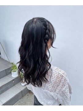 フォレストミラー(Forest Mirror) サイド編み込みツイン      Forest Mirror 新宿