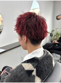 深みレッド×刈り上げでつくるエッジショート