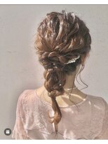 コトナ(kotona)&nbsp;【編み下ろしヘアアレンジ】ヘアセット結婚式ヘアお呼ばれヘア