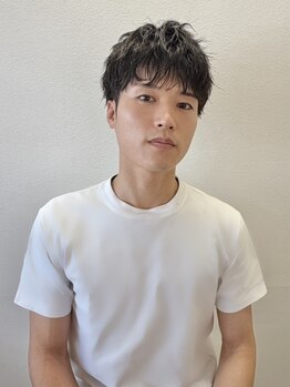 イラ(Era)の写真/【松山市駅徒歩１分】ミリ単位の技術で清潔感UP◎ON/OFFどちらにも対応できるデザインを：[Era]