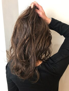 ラトリエ ブロカント 立川北口店(L'atelier BROCANTE) イルミナカラー ヘルシーレイヤー 3Dカラー 伸ばしかけ